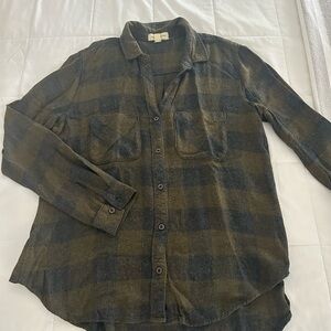 CLOTH&STONE • Women's Plaid Button-Up Shirt